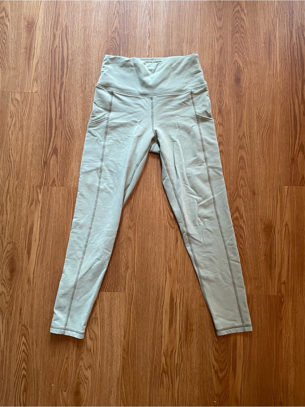 American Eagle Sage Green Everything Pocket Leggings
